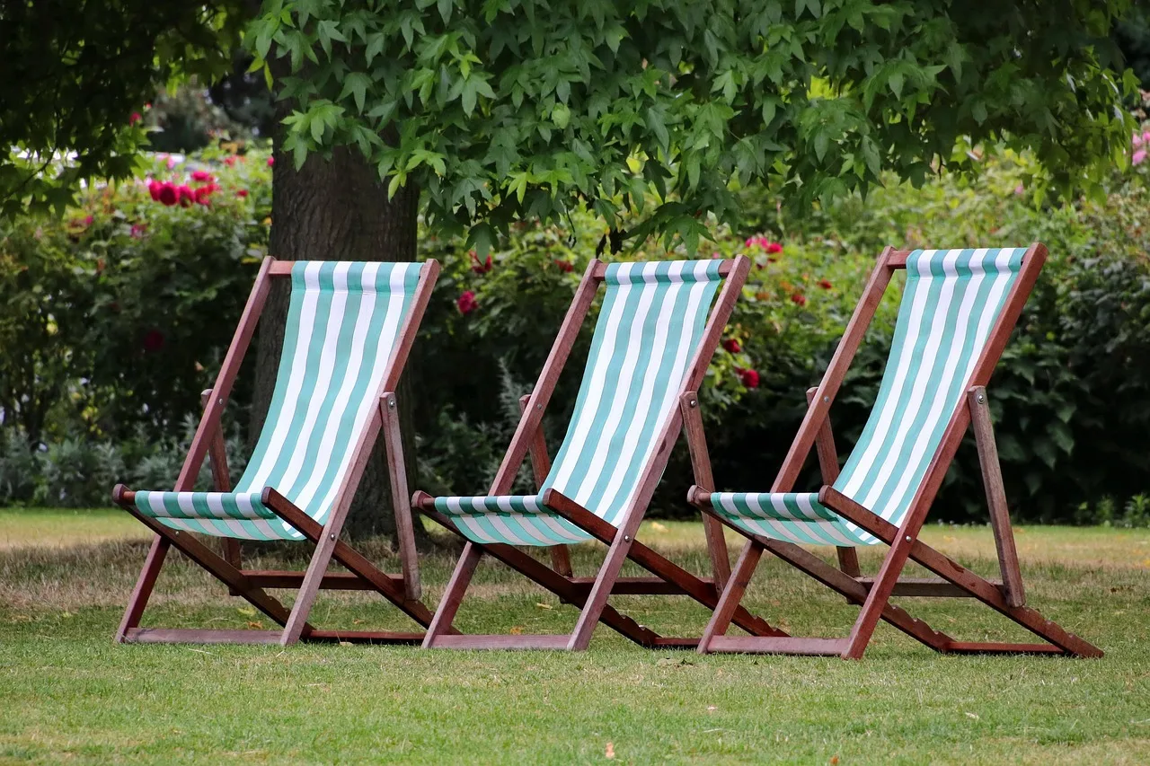 deck chairs, park, london, nature, regent's park, garden, summer chairs, chairs, recreation. Customer acquisition channels for deck and patio work, compared for return